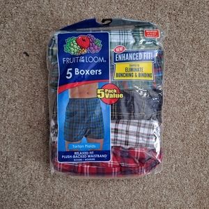 NWT Fruit of the Loom Boxers colourful medium